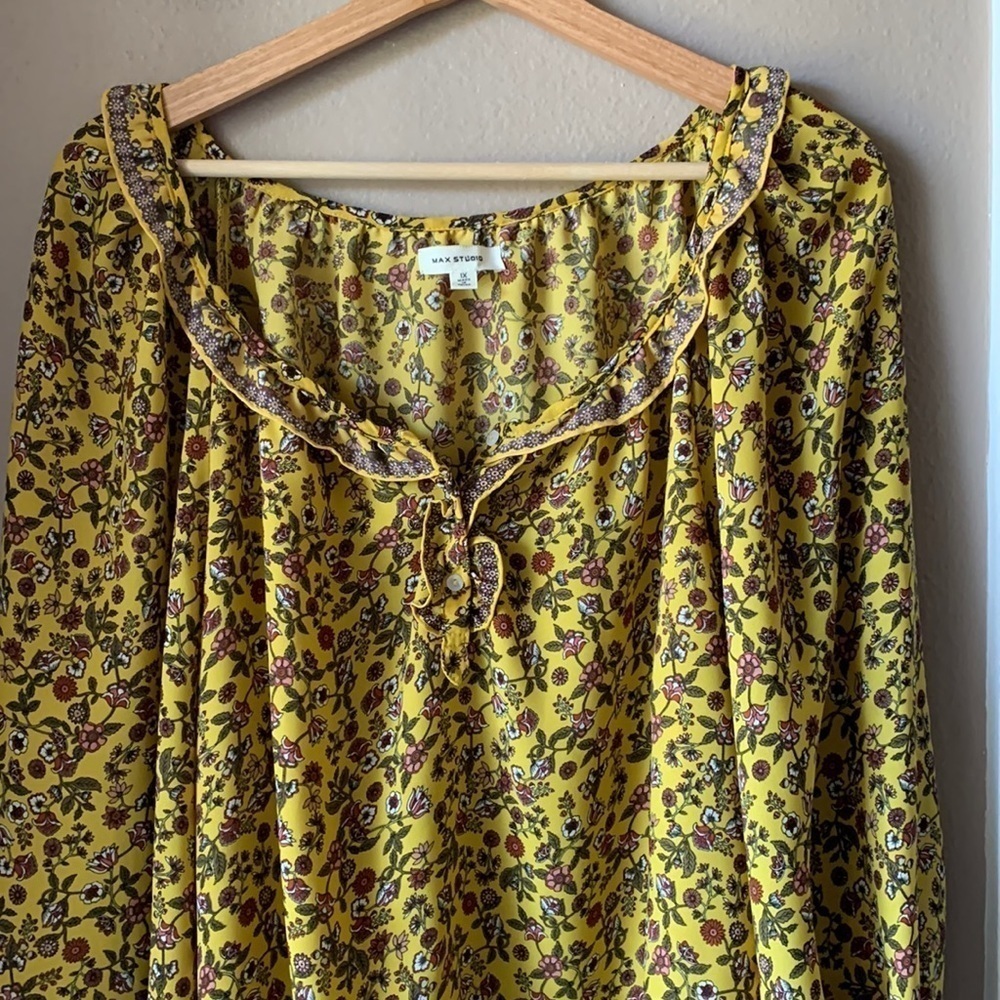 MAX STUDIO Plus Size Yellow Floral Blouse